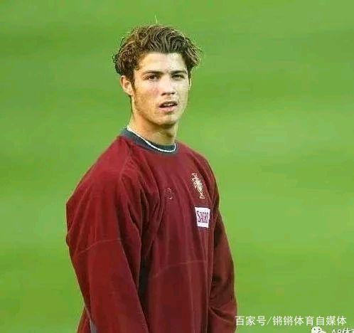 显了他在团 显了他在团