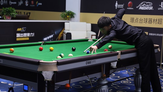 西蒙斯凭借 西蒙斯凭借