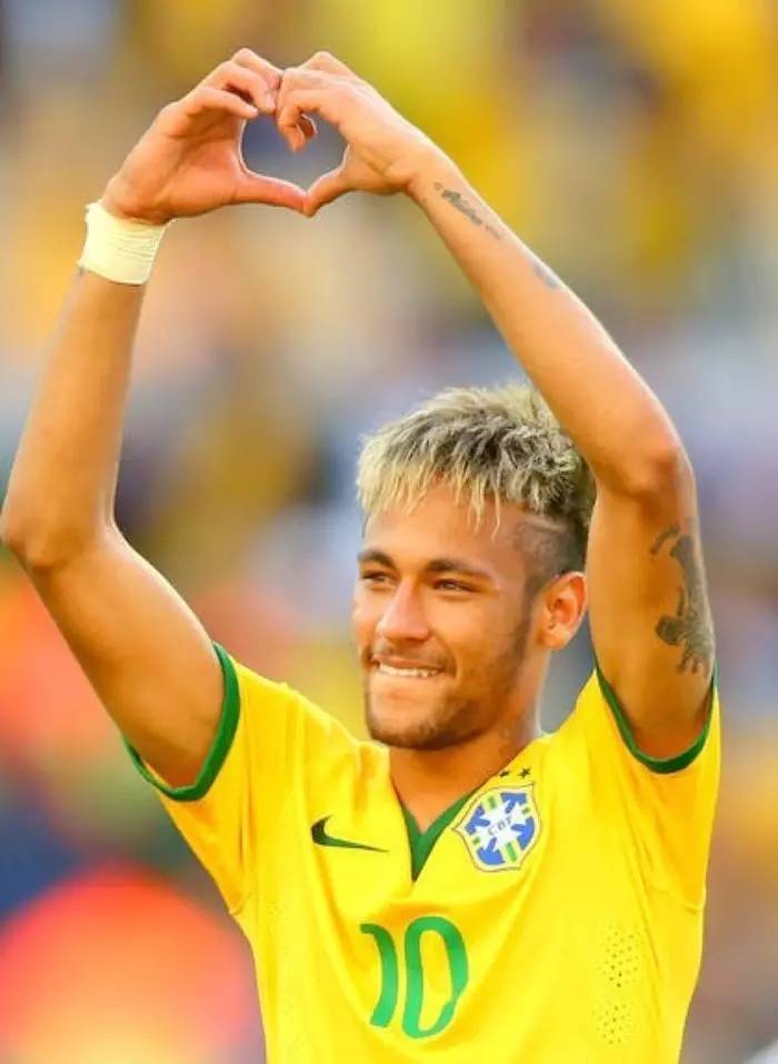 支撑着球队 支撑着球队