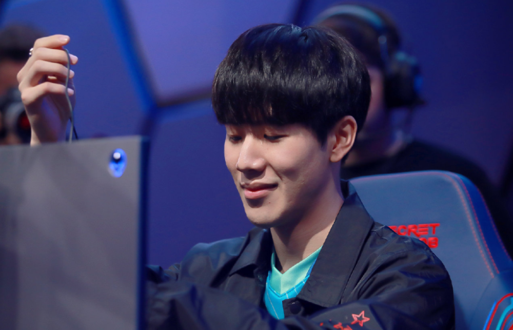 州奥体举行 州奥体举行