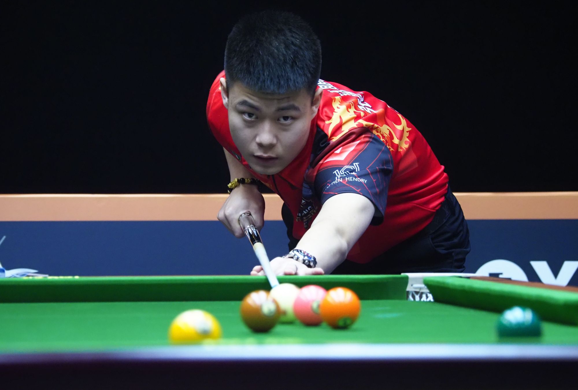 场比赛中尝 场比赛中尝