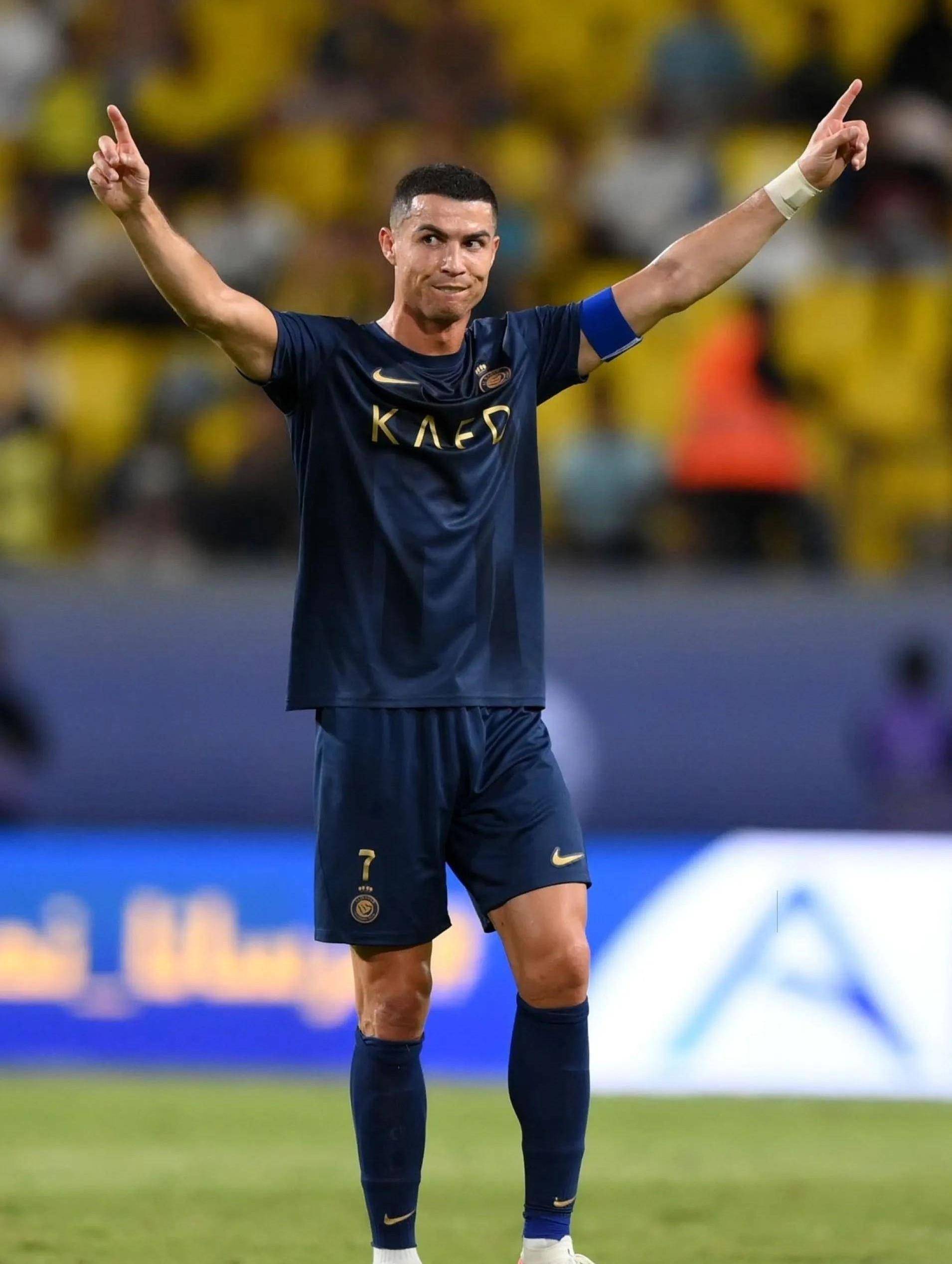 的第一次决 的第一次决